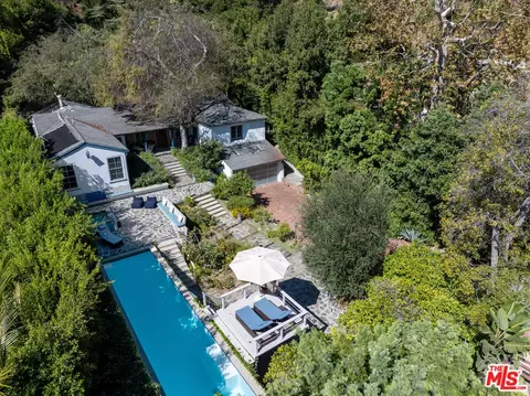 1853 Nichols Canyon Rd, Los Angeles, CA 90046