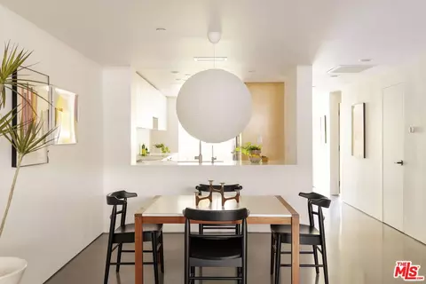 2950 Neilson Way #209, Santa Monica, CA 90405