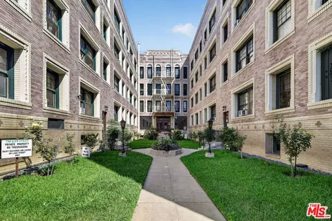 2121 James M Wood Blvd #202, Los Angeles, CA 90006
