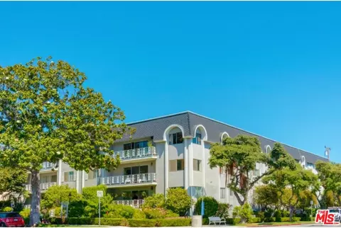 404 San Vicente Blvd #28, Santa Monica, CA 90402