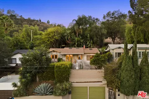 723 Terrace 49, Los Angeles, CA 90042