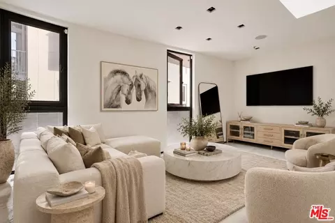 1253 N Sweetzer Ave #6, West Hollywood, CA 90069