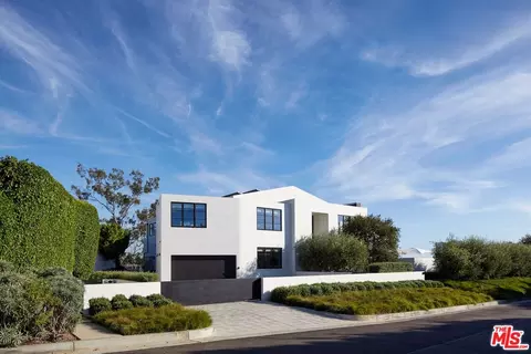 400 Amalfi Dr, Pacific Palisades, CA 90272