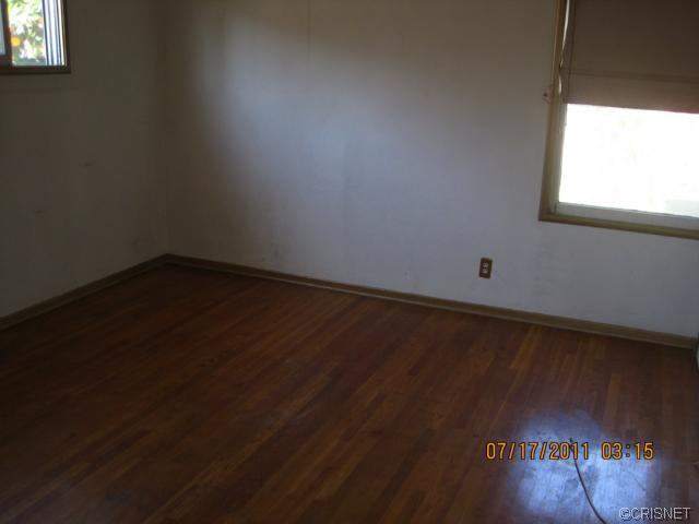 9610 Dorrington Ave, Arleta, CA 91331 photo 8