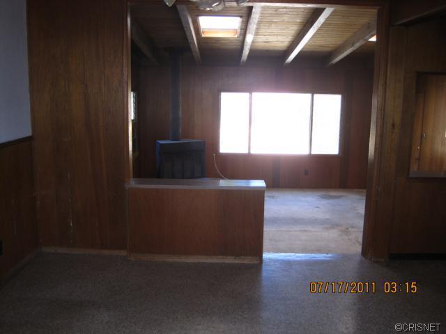 9610 Dorrington Ave, Arleta, CA 91331 photo 4