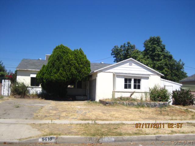 9610 Dorrington Ave, Arleta, CA 91331 photo 1