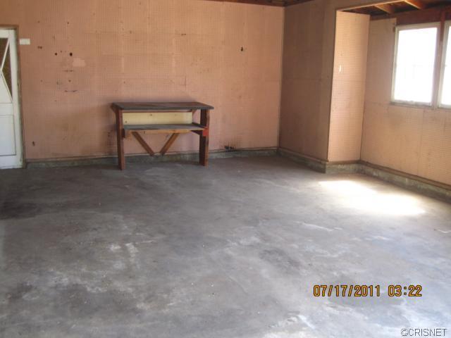 9610 Dorrington Ave, Arleta, CA 91331 photo 13