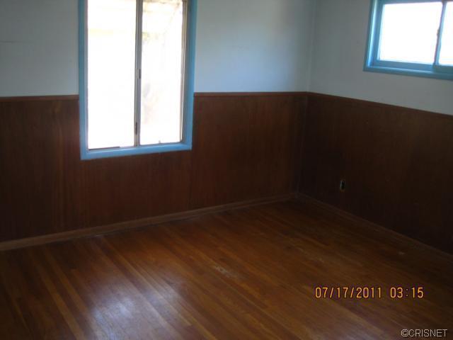 9610 Dorrington Ave, Arleta, CA 91331 photo 5