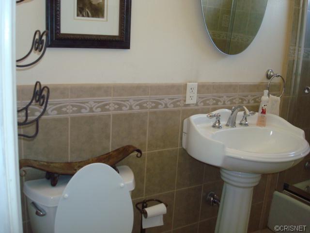9836 Rincon Ave, Pacoima, CA 91331 photo 11