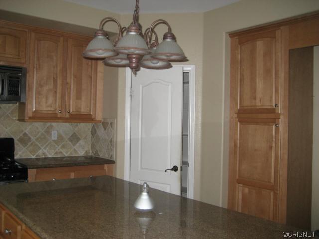 7312 Balcom Ave, Reseda, CA 91335 photo 3