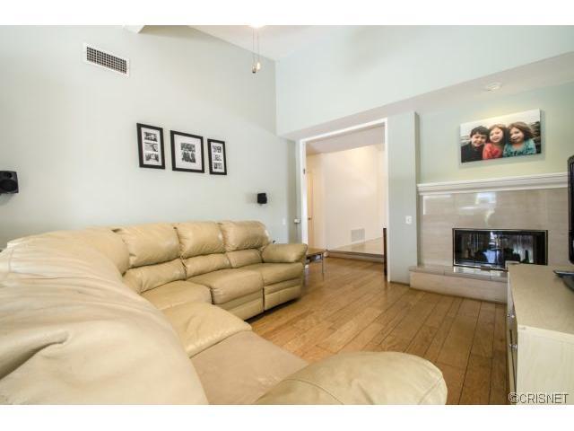 6851 Petit Ave, Van Nuys, CA 91406 photo 3