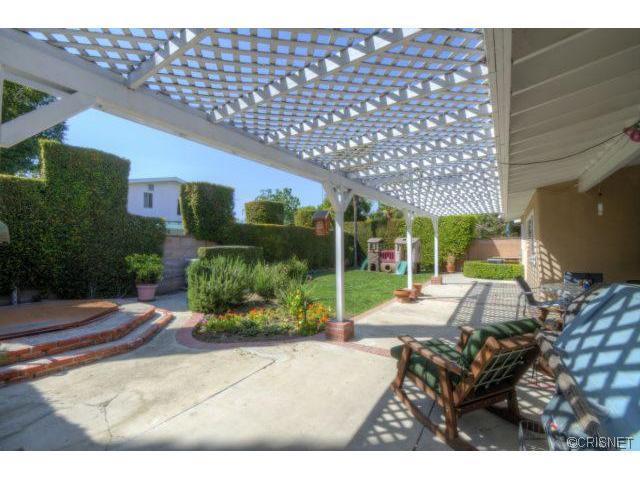 6851 Petit Ave, Van Nuys, CA 91406 photo 12