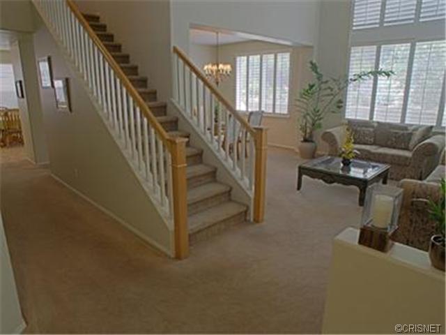 28440 Calex Dr, Valencia, CA 91354 photo 3
