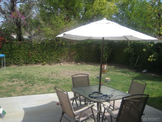 18319 Domino St, Tarzana, CA 91335 photo 12
