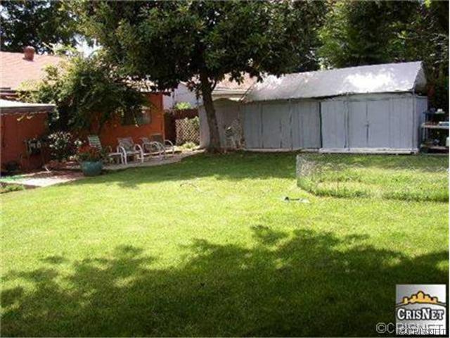 19111 Lull St, Reseda, CA 91335 photo 2
