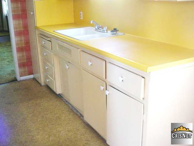 7756 Case Avenue, Sun Valley, OUTSIDEUSA 91352 photo 3