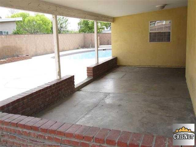 9520 Rincon Ave, Pacoima, CA 91331 photo 12