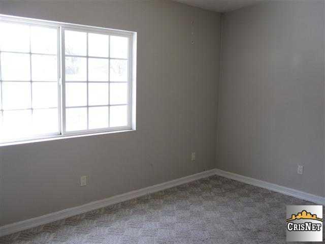 9520 Rincon Ave, Pacoima, CA 91331 photo 8