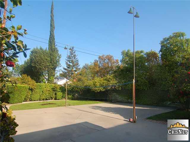 6958 Chisholm Ave, Van Nuys, CA 91406 photo 14