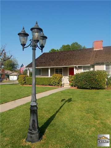 6958 Chisholm Ave, Van Nuys, CA 91406 photo 2