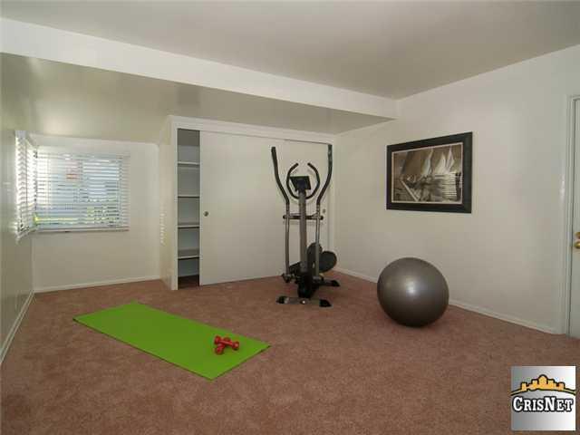 6958 Chisholm Ave, Van Nuys, CA 91406 photo 8