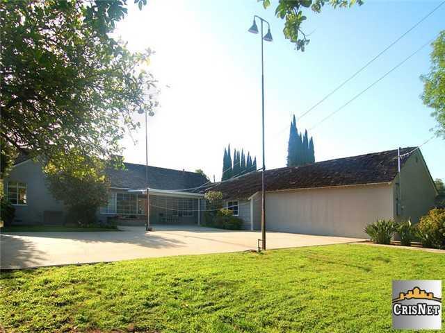 6958 Chisholm Ave, Van Nuys, CA 91406 photo 15