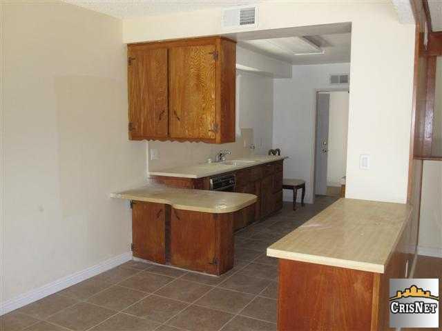 19100 Ingomar St, Reseda, CA 91335 photo 9