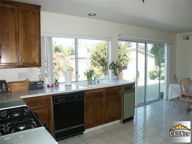 6257 Chimineas Ave, Tarzana, CA 91335 photo 9