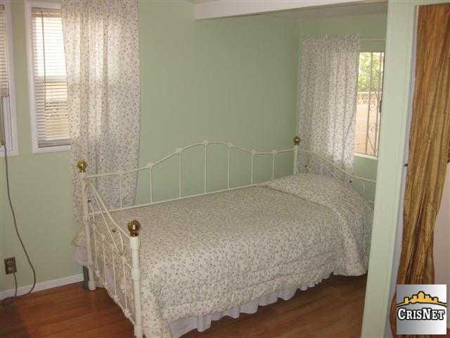 2142 N Frederic St, Burbank, CA 91504 photo 16