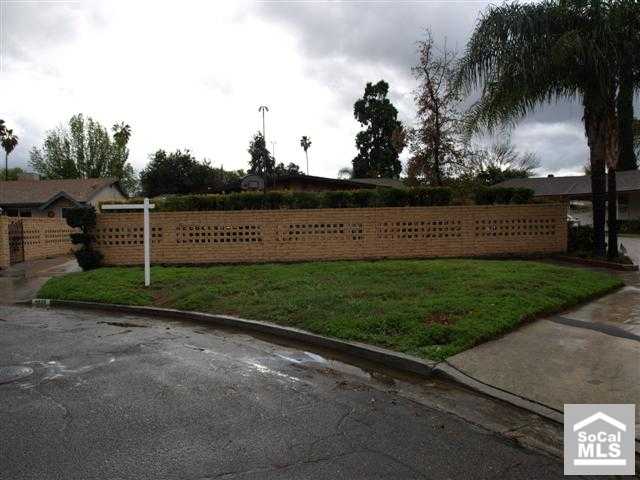 4826 Las Tunas Dr, Riverside, CA 92504 photo 1