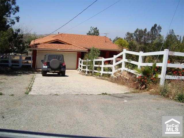 21145 Ridgedale Dr, Perris, CA 92570 photo 1