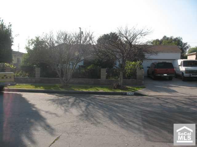 819 S Roosevelt Ave, Fullerton, CA 92832 photo 1
