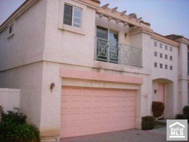 125 E 220th St, Carson, CA 90745 photo 1
