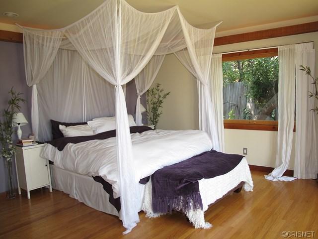 3823 Eureka Dr, Studio City, CA 91604 photo 13
