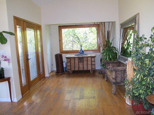 3823 Eureka Dr, Studio City, CA 91604 photo 4