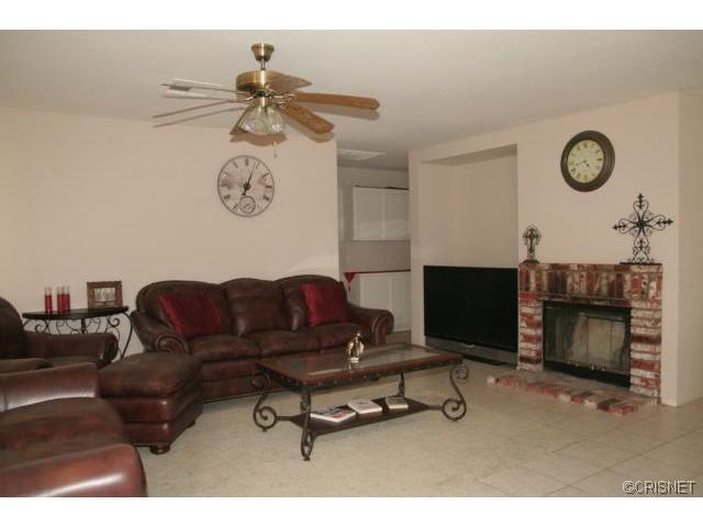 44146 Brandon Thomas Way, Lancaster, CA 93536 photo 11