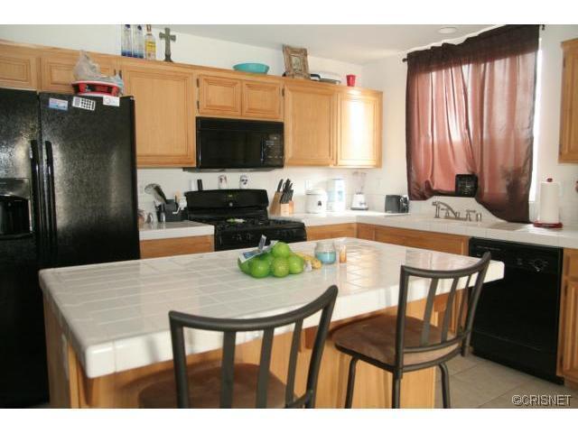 44146 Brandon Thomas Way, Lancaster, CA 93536 photo 3