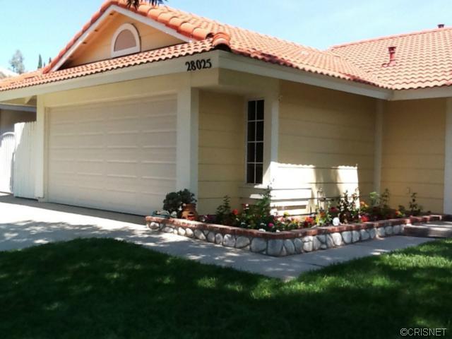 28025 Sturbridge Dr, Castaic, CA 91384 photo 3