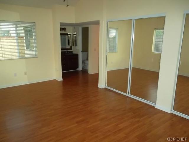 28025 Sturbridge Dr, Castaic, CA 91384 photo 14