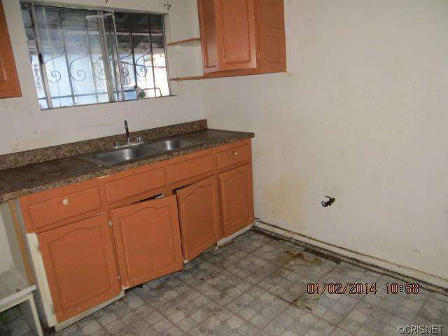 752 W 137th St, Compton, CA 90222 photo 3