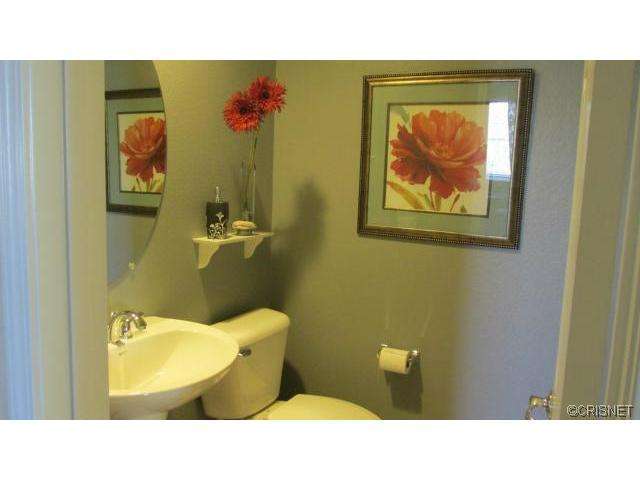 20051 Holly Dr, Santa Clarita, CA 91350 photo 27