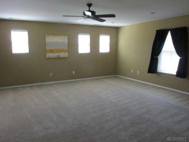 20051 Holly Dr, Santa Clarita, CA 91350 photo 18
