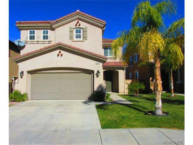 20051 Holly Dr, Santa Clarita, CA 91350 photo 1