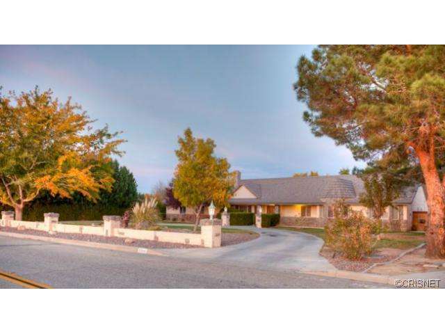 43642 35th St, Lancaster, CA 93535 photo 2