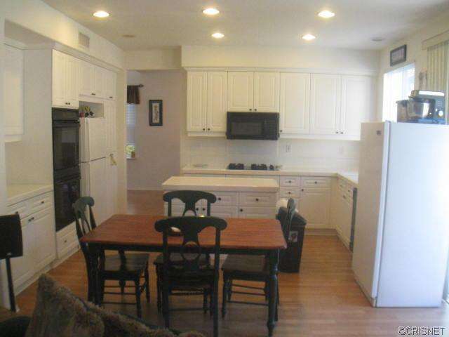 28524 Calex Dr, Valencia, CA 91354 photo 6