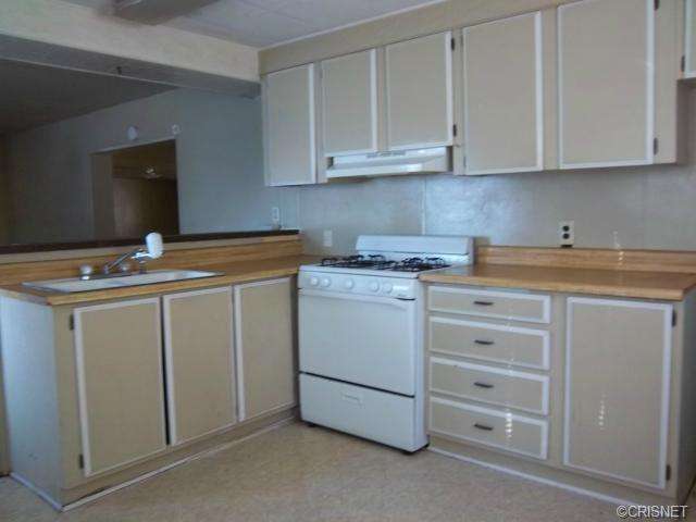 730 Circle Dr, Lebec, CA 93243 photo 2
