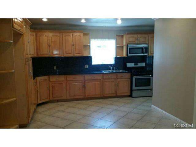 7415 Baird Ave, Reseda, CA 91335 photo 4