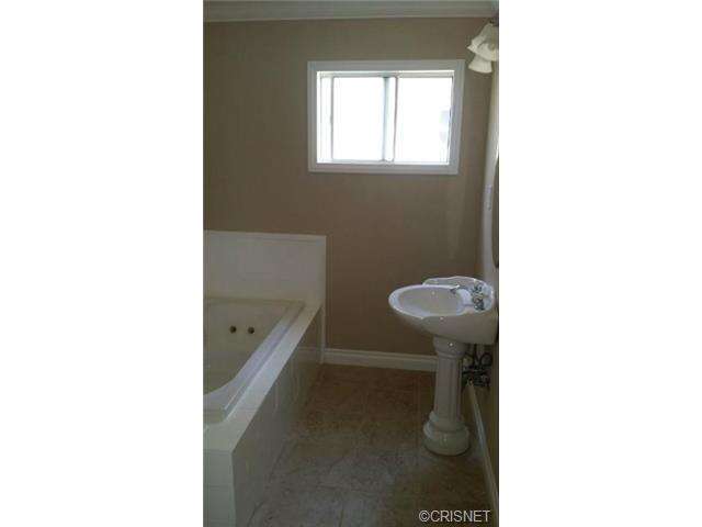7415 Baird Ave, Reseda, CA 91335 photo 6