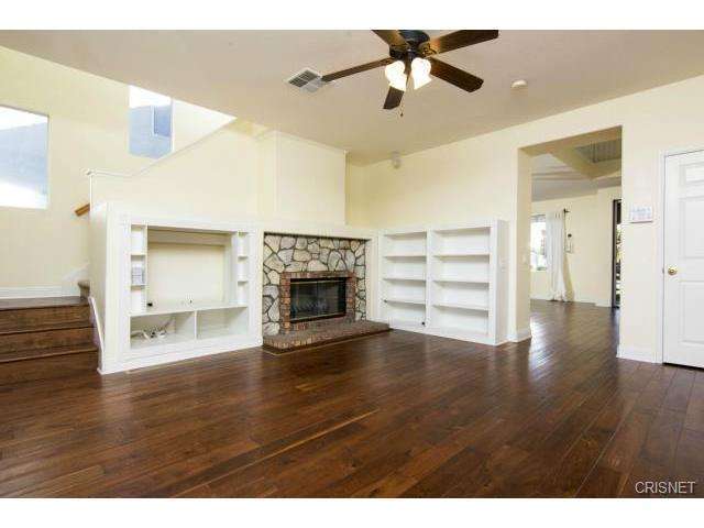 22923 Raintree Ln, Santa Clarita, CA 91390 photo 6