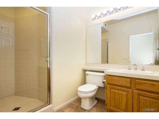 22923 Raintree Ln, Santa Clarita, CA 91390 photo 13